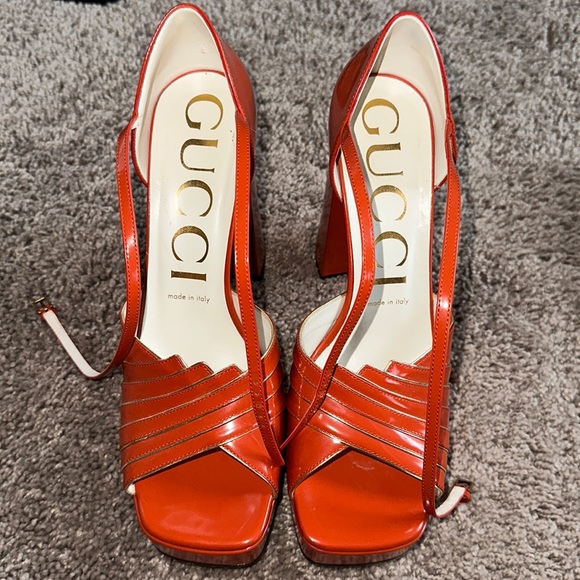 Gucci Heels - Picture 1 of 5